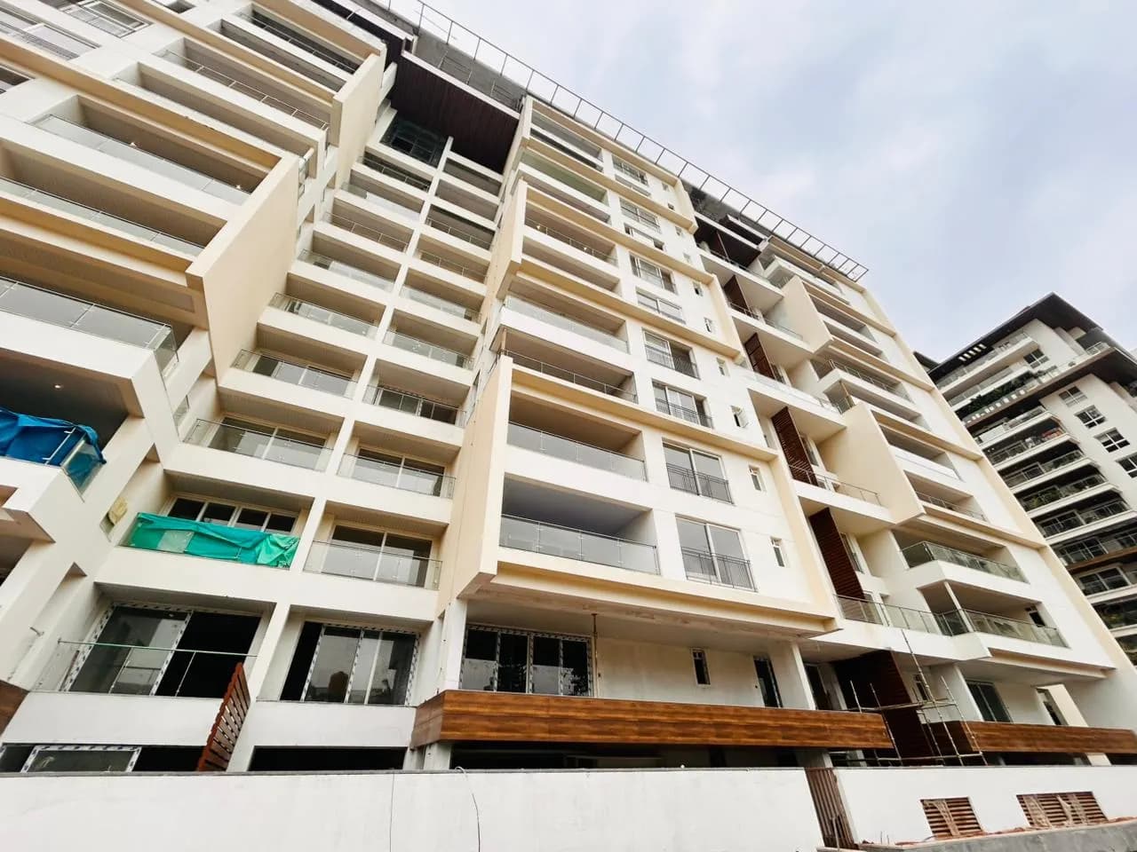 77° Life: Site photo filed with Karnataka RERA