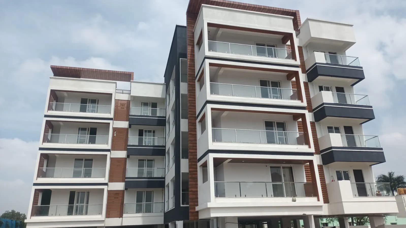 Acorn Hive: Site photo filed with Karnataka RERA