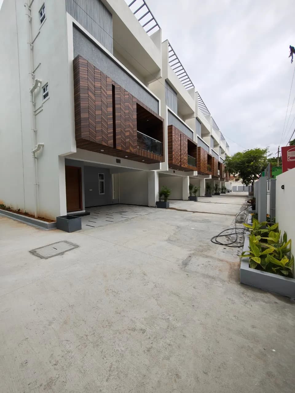 Dwara Orville: Site photo filed with Karnataka RERA