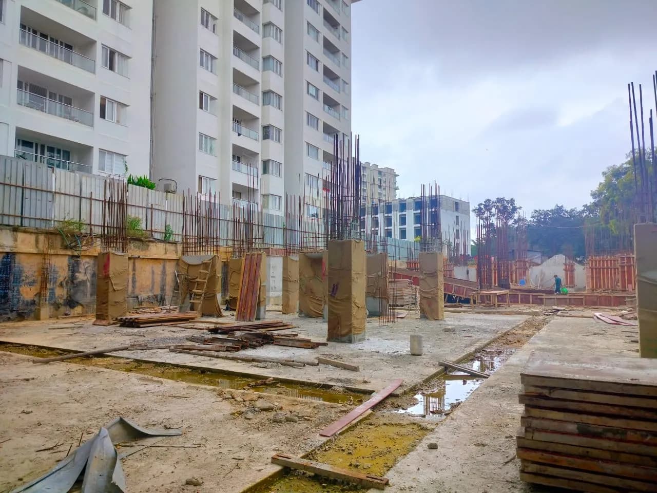 Aydin Infra Signature 3: Site photo filed with Karnataka RERA