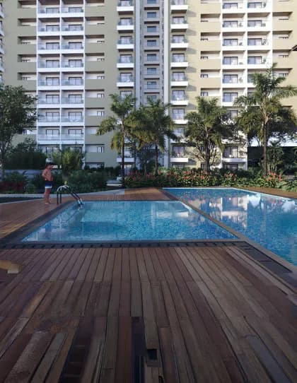Maithri Springwoods: Infinity swimming pool with landscaping