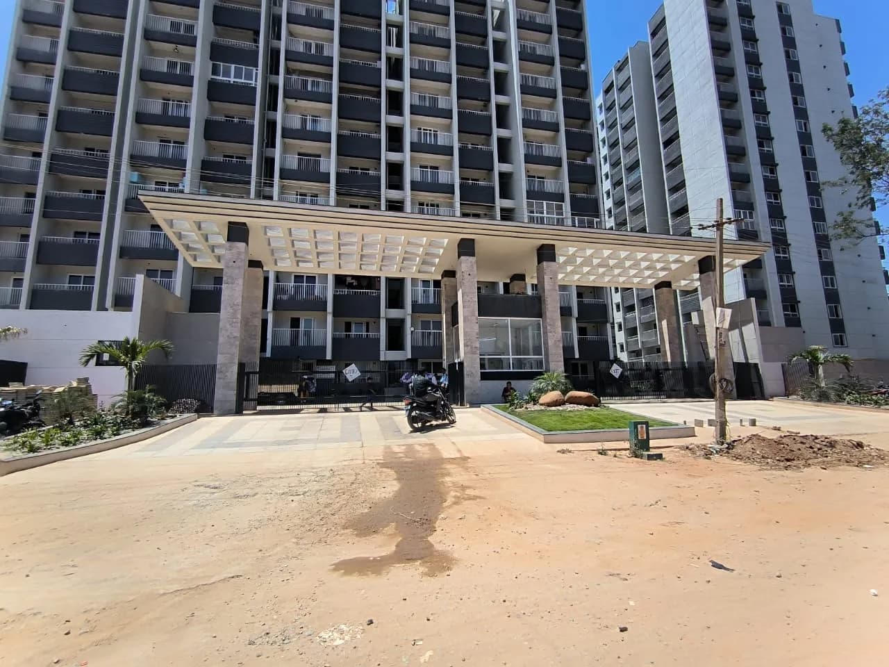 DS Max Sky Shubham: Site photo filed with Karnataka RERA
