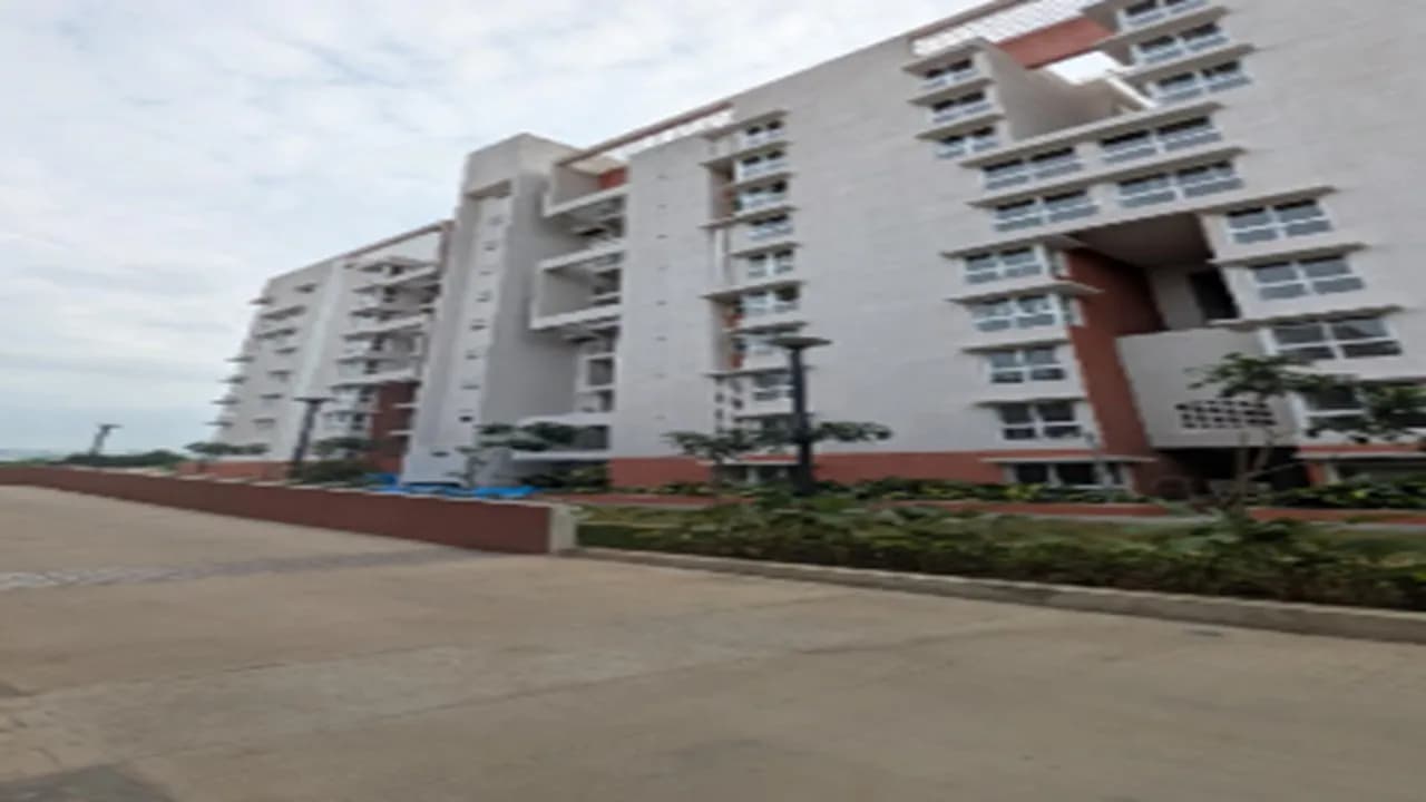 Brigade Horizon: Site photo filed with Karnataka RERA